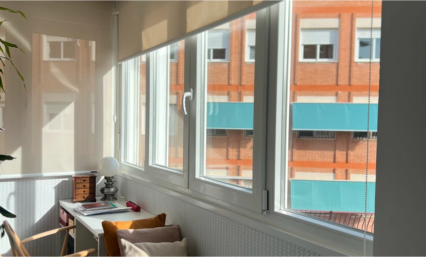 Ventanas renovadas en Puerta de Ángel: ¡más energía y confort para una casa de 1962!