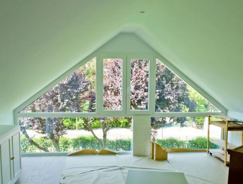 Cerramiento de chalet desde el interior en PVC con cristal bajo emisivo.